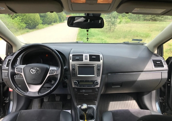 Toyota Avensis cena 41000 przebieg: 188500, rok produkcji 2012 z Ropczyce małe 137